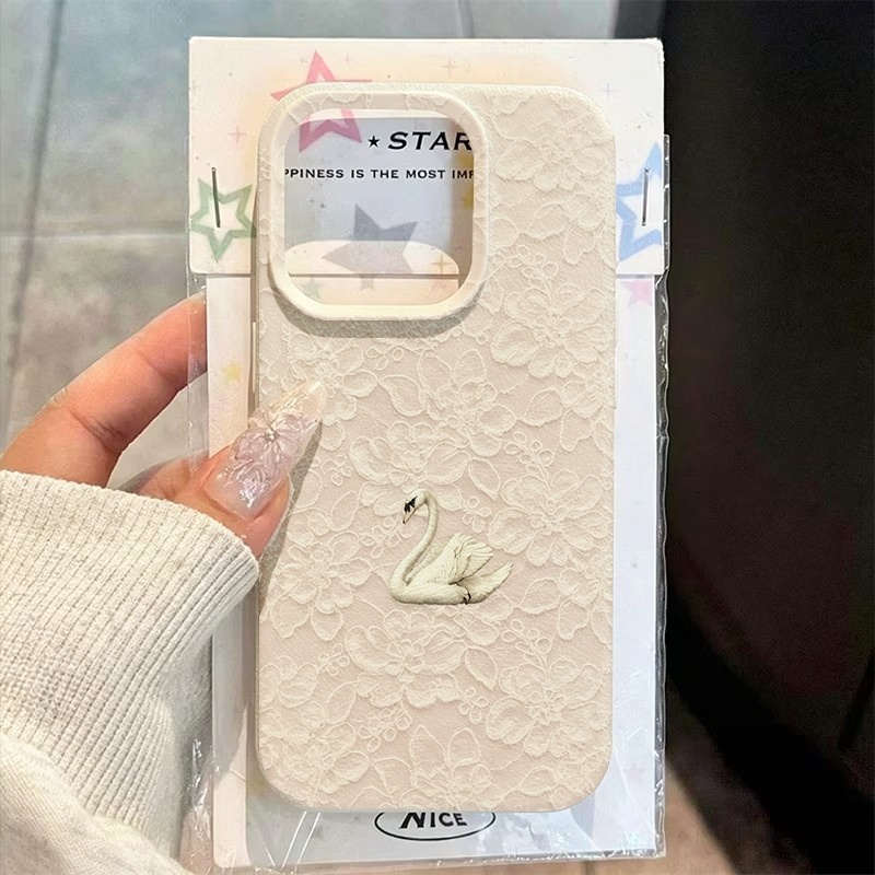 Phone Cases Store - Etui na telefon z koronkowym wzorem